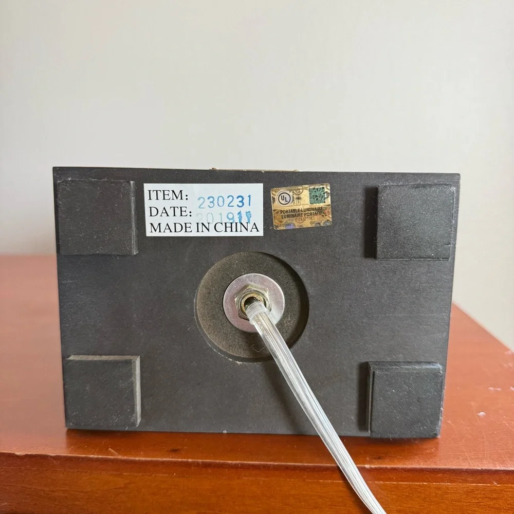 Ralph Lauren Blue White Hearts Porcelain Table Lamp w Round Shade - Picture 9 of 9